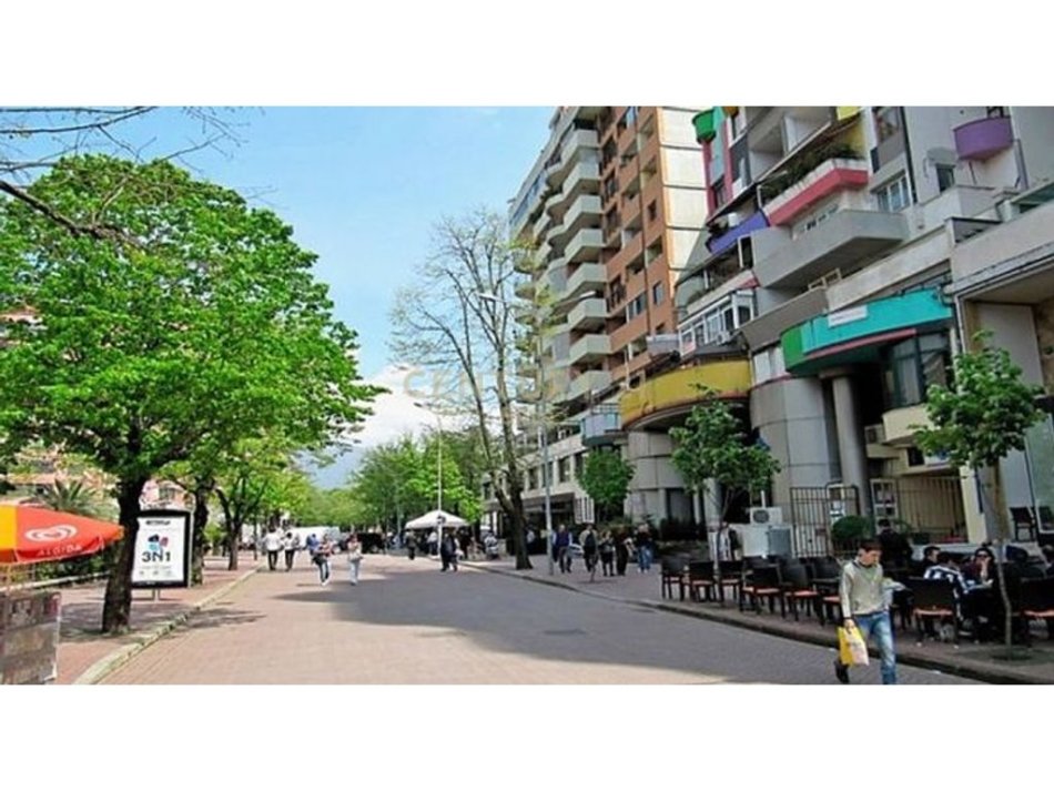 Tirane, shitet apartament 2+1 Kati 7, 112 m² 570.000 € (Bllok)