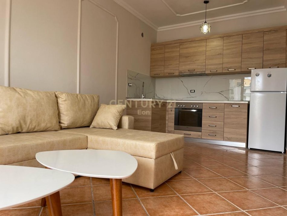 Durres, shitet apartament 1+1+Aneks+Ballkon Kati 4, 65 m² 65.000 € (shkembi i kavajes)