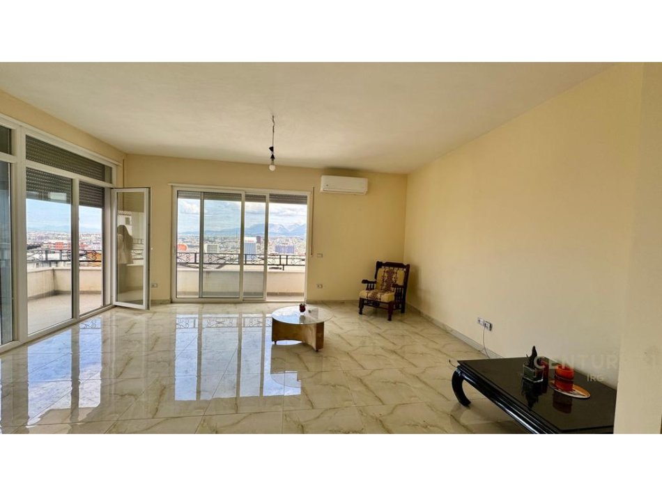 Tirane, shitet apartament 2+1 Kati 2, 146 m² 205.000 € (kopshti botanik)