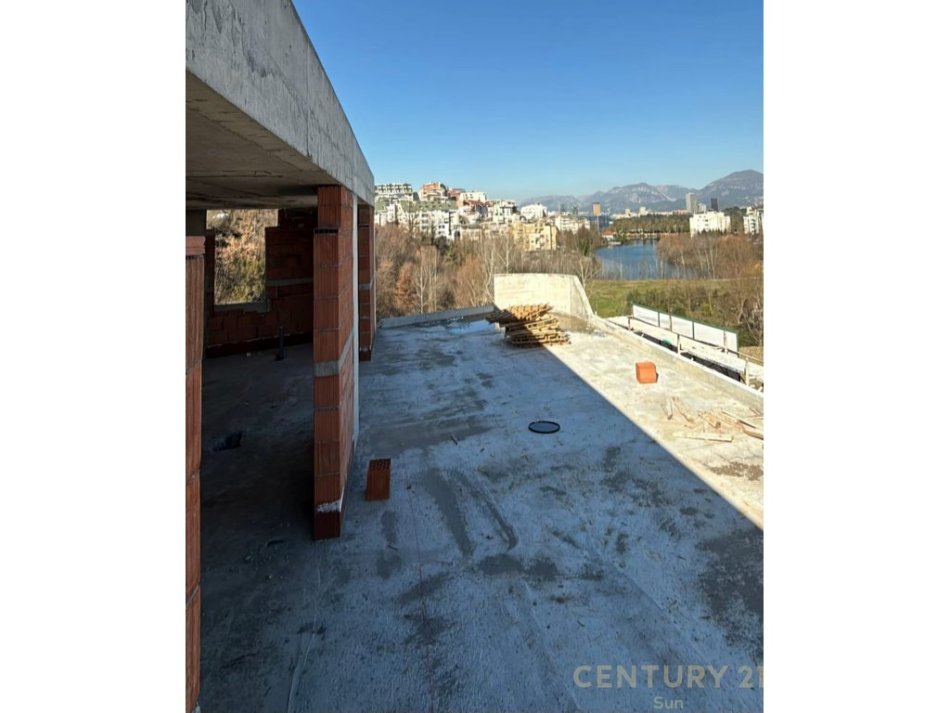 Tirane, shitet 1+1 Kati 2, 75 m² 149.000 € (LIQENI I THATE)