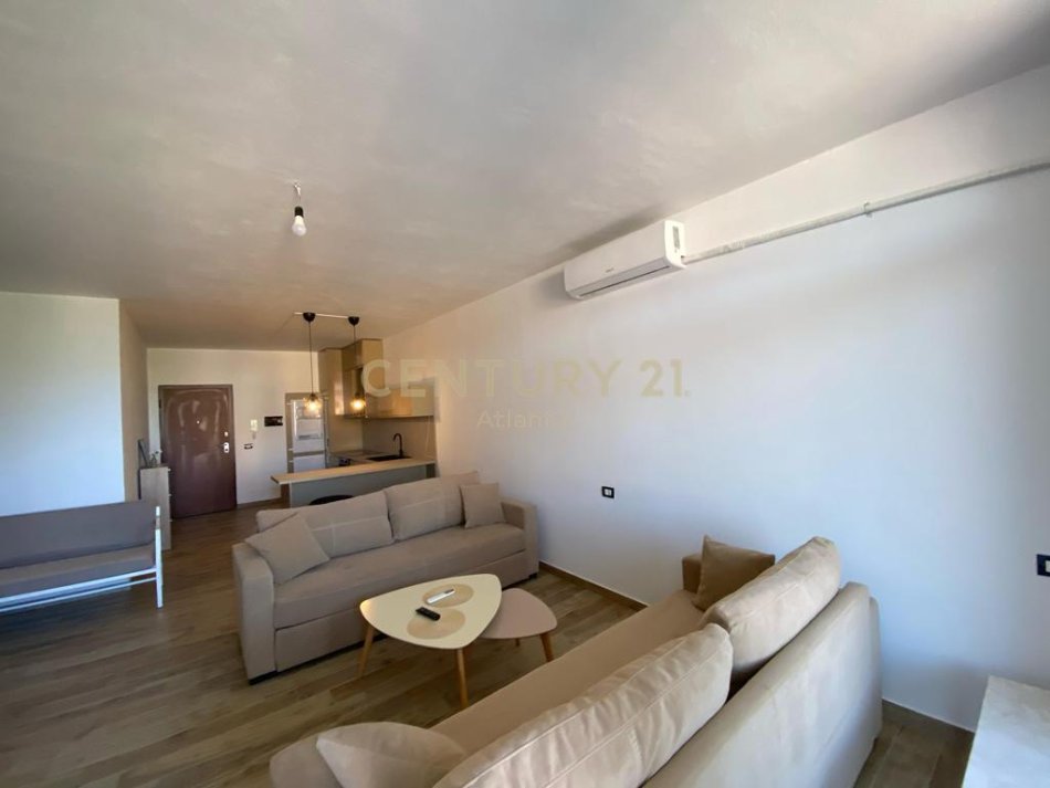 Durres, jepet me qera apartament 1+1 Kati 3, 70 m² 350 € (PLAZH ILIRIA)