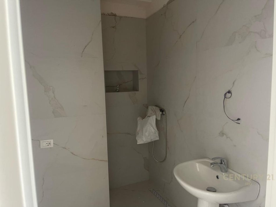 SHESIM APARTAMENT 1+1 TE URBAN GATE, ASTIR!