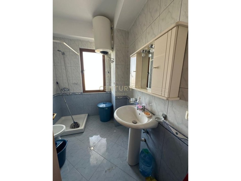 Durres, shitet apartament 1+1 Kati 8, 57 m² 85.000 € (Plazh, Durrës)