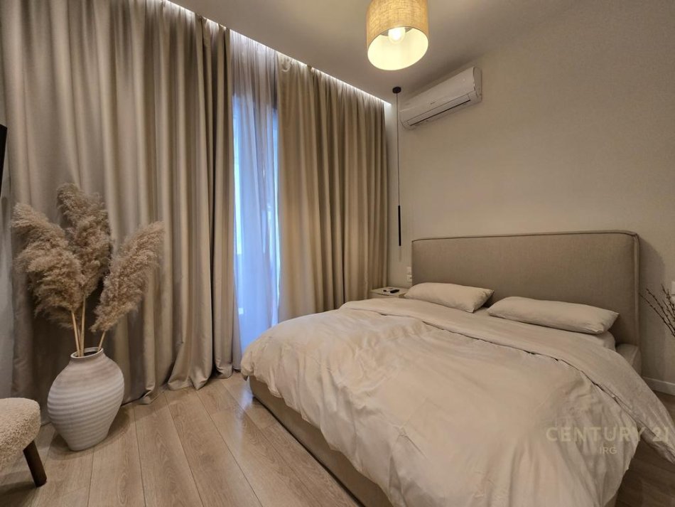 Tirane, jepet me qera 1+1 Kati 6, 65 m² 800 € (Rruga e Kavajes)