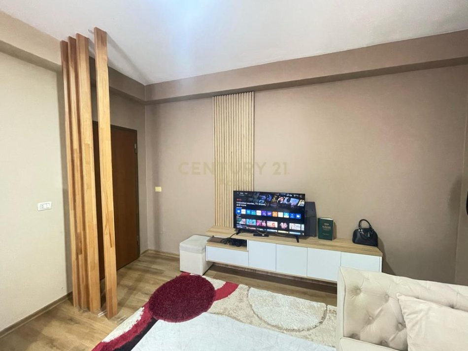 Tirane, shitet apartament 2+1+Ballkon Kati 4, 92 m² 138.000 € (Kodra e Priftit)