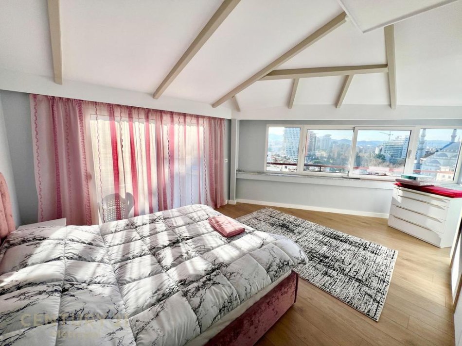 Tirane, jepet me qera apartament 2+1+Ballkon Kati 9, 100 m² 850 € (Shkolla e Baletit)