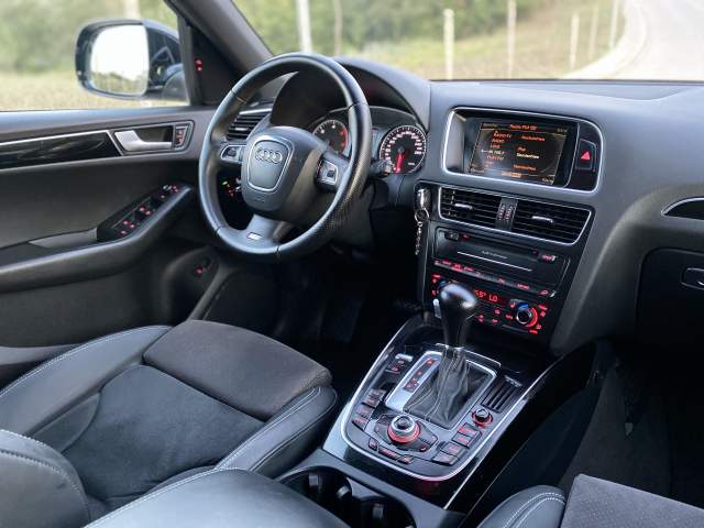 Tirane, shes makine Audi Q5 S - Line Viti 2010,