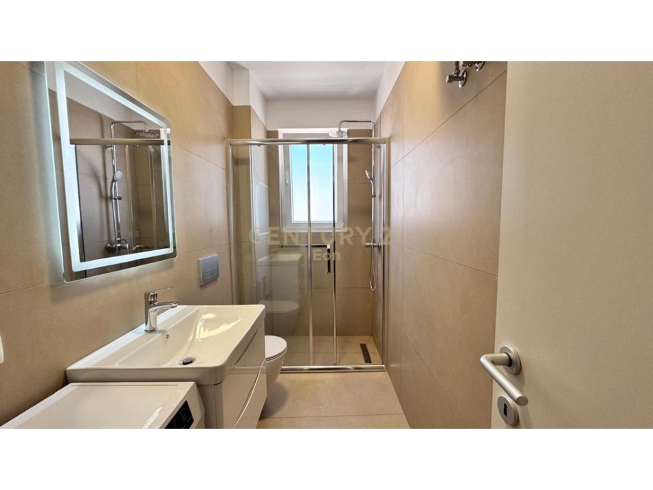 Durres, shitet apartament 1+1 Kati 4, 60 m² 84.000 € (Bulevardi i Pishave)