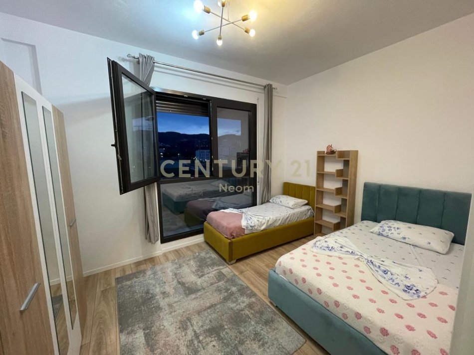 Tirane, jepet me qera apartament 2+1 Kati 3, 115 m² 1.500 € (RRUGA E KOSOVARËVE)