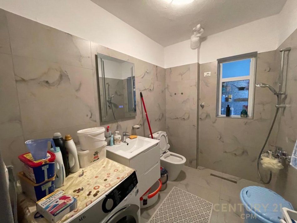 Tirane, shitet apartament 3+1 , 110 m² 150.000 € (Ali Demi)