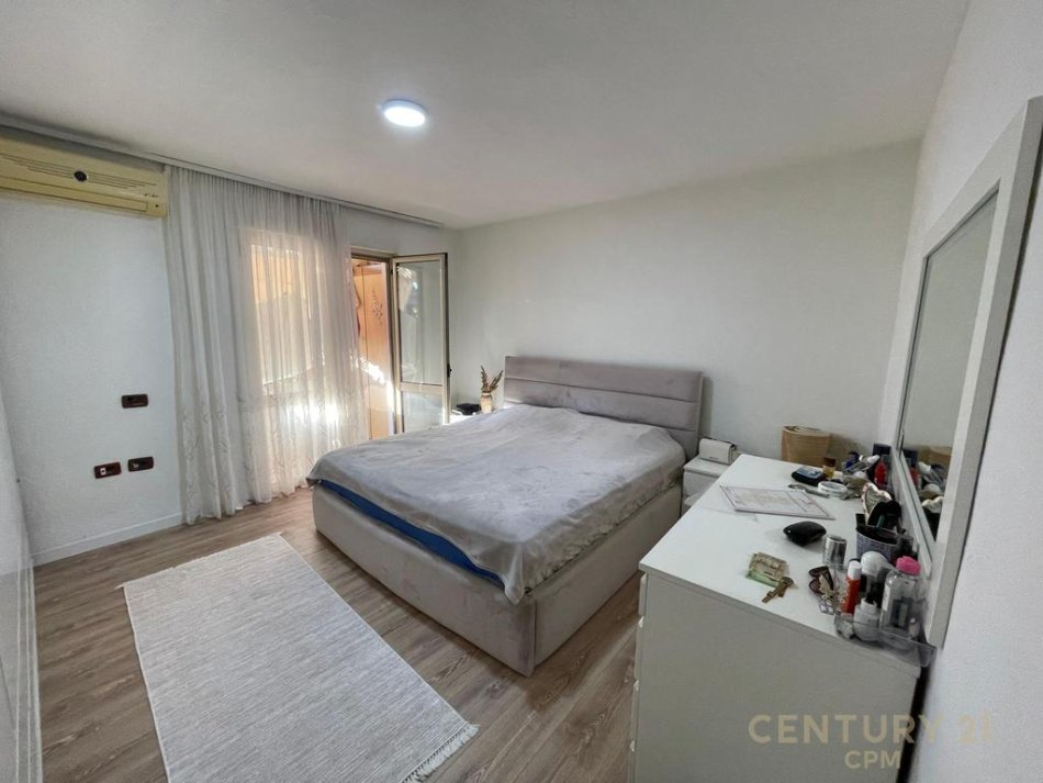 Tirane, shitet apartament 3+1 , 110 m² 150.000 € (Ali Demi)