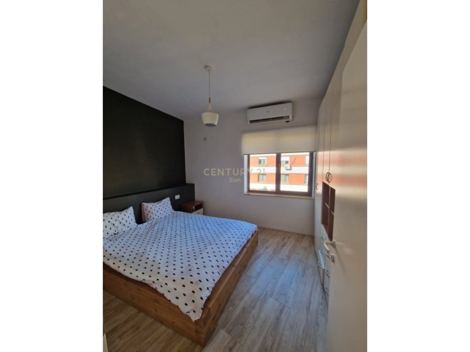 Durres, jepet me qera apartament 2+1 Kati 2, 106 m² 550 € (Bulevart Durres)