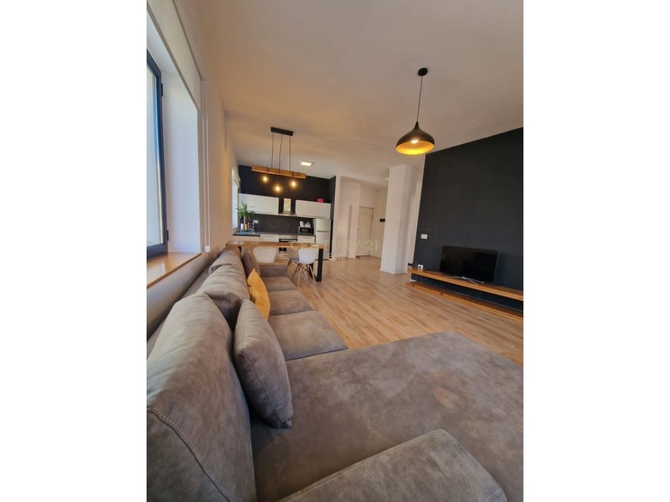 Durres, jepet me qera apartament 2+1 Kati 2, 106 m² 550 € (Bulevart Durres)