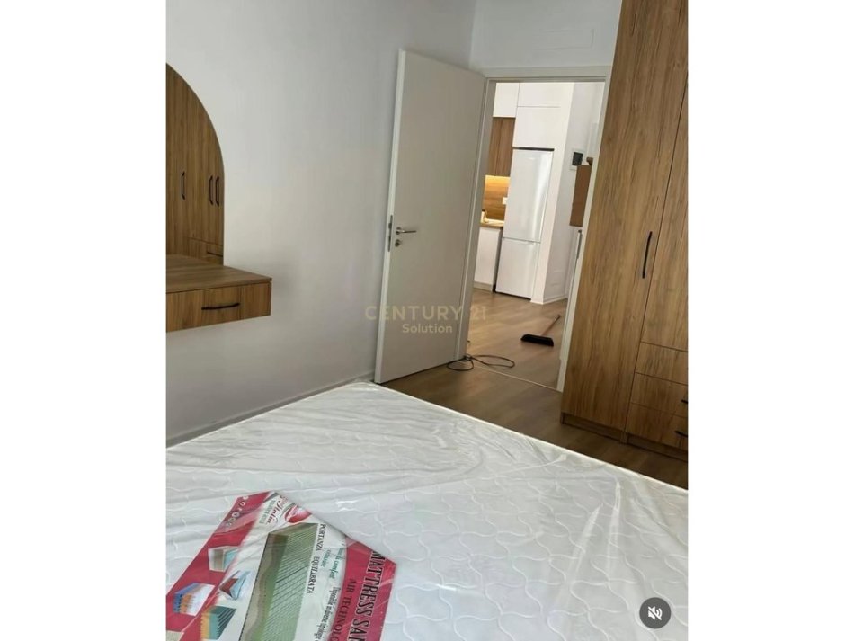 Tirane, jepet me qera apartament 1+1 Kati 5, 60 m² 370 € (Rezidenca Kaimi.)