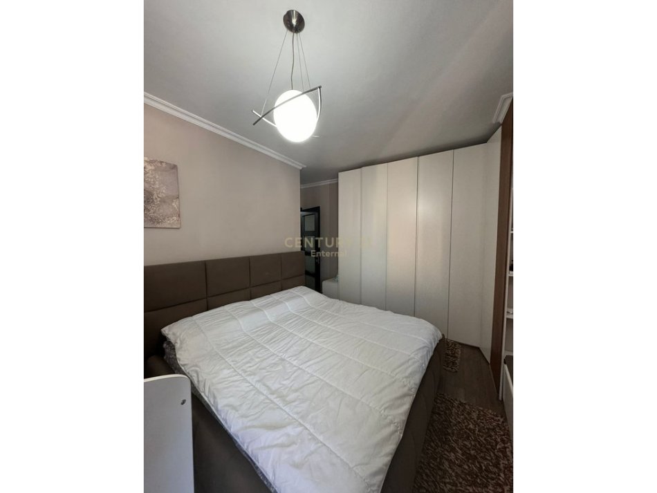 Tirane, shitet apartament 2+1 Kati 3, 104 m² 155.000 € (Fresk)
