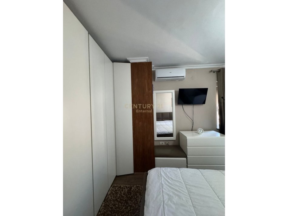 Tirane, shitet apartament 2+1 Kati 3, 104 m² 155.000 € (Fresk)