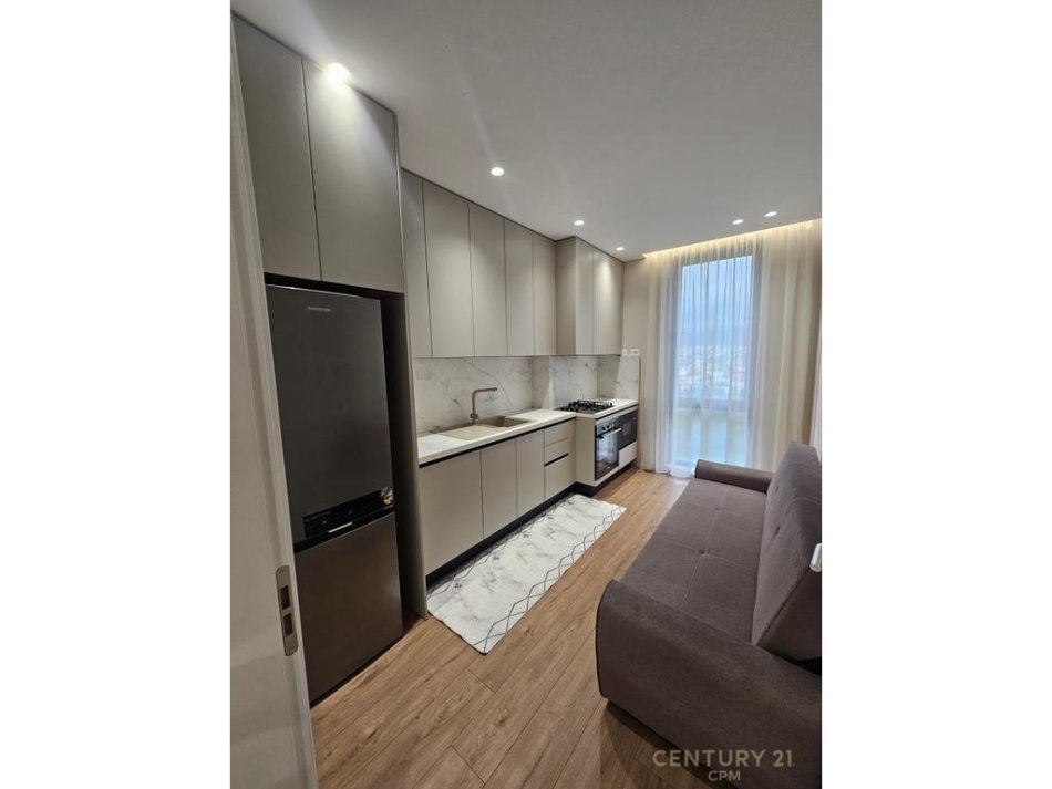 Tirane, jepet me qera apartament 1+1 Kati 7, 78 m² 620 € 