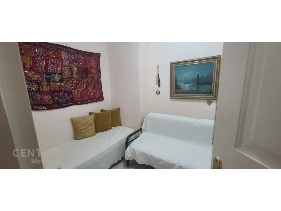 Tirane, shitet apartament 2+1+Ballkon Kati 6, 110 m² 221.300 € (Komuna Parisit)