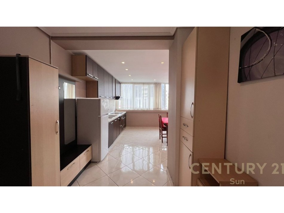 Tirane, shitet apartament 2+1+Ballkon , 98 m² 190.000 € (Ish Parku)