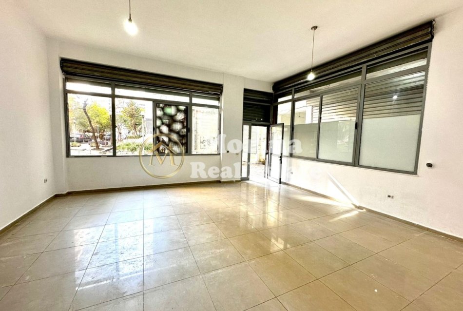 Tirane, shitet ambjent biznesi Kati 1, 50 m² 64.000 € (Yzberisht/Rruga Joklin Persi)