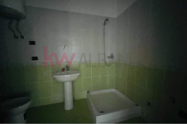 Tirane, shitet apartament 1+1+BLK Kati 4, 67 m² 72.000 Euro (Teleferiku)