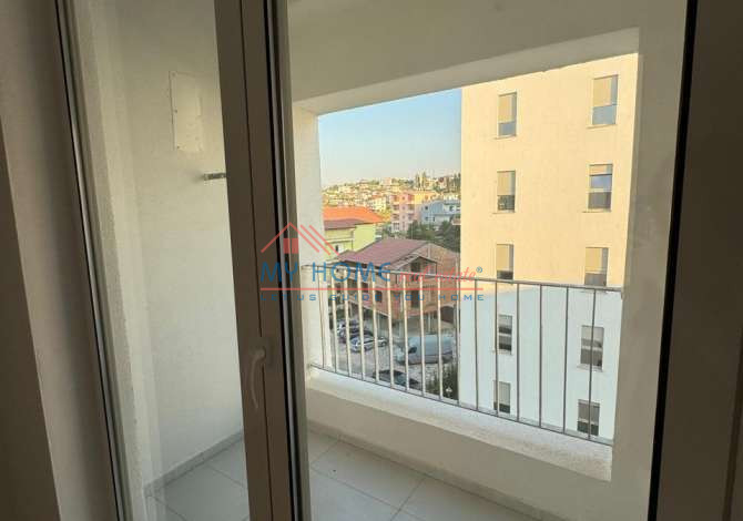 Tirane, jepet me qera apartament 1+1 Kati 7, 