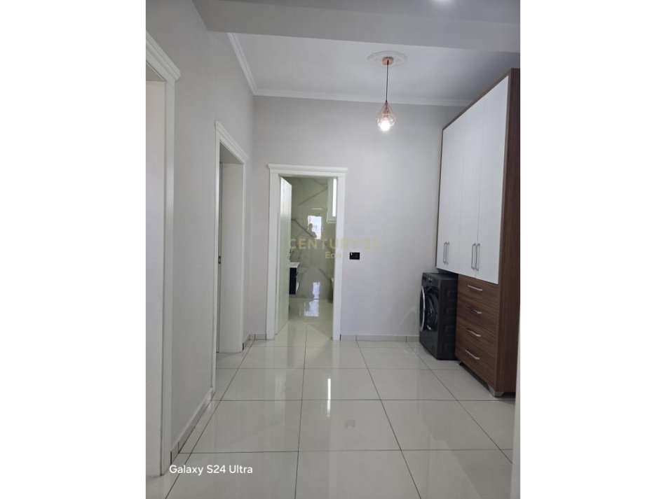 Durres Plazh, jepet me qera apartament 1+1 Kati 3, 65 m² 350 € (Plazh Durres)