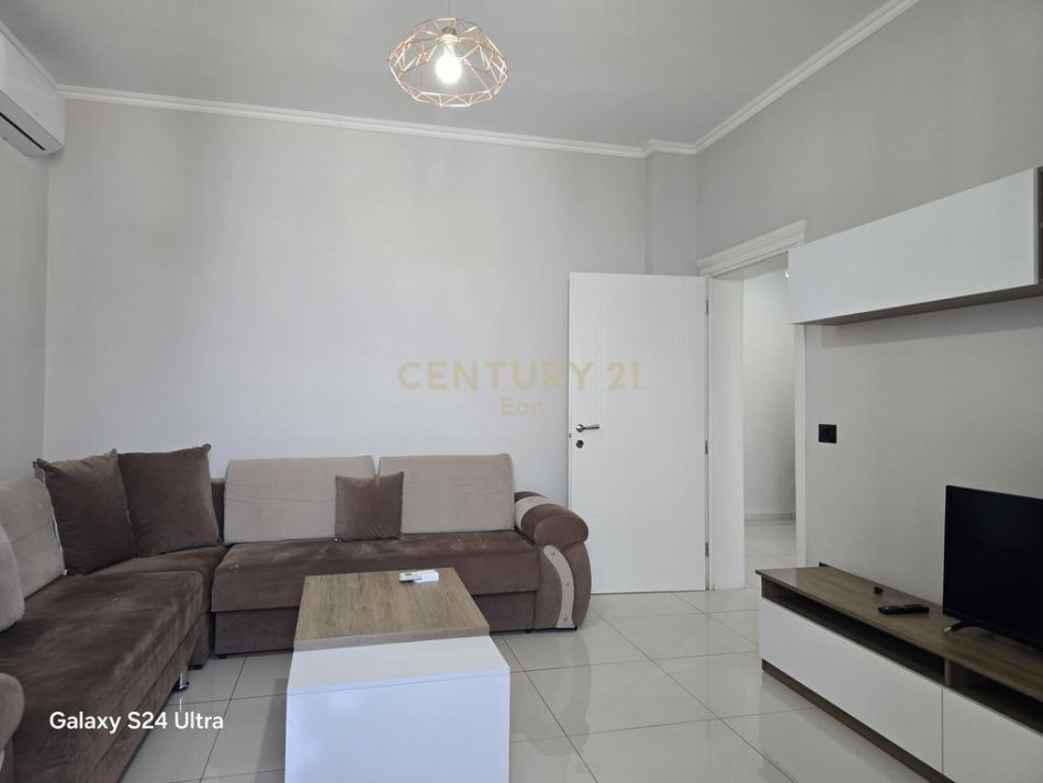 Durres Plazh, jepet me qera apartament 1+1 Kati 3, 65 m² 350 € (Plazh Durres)