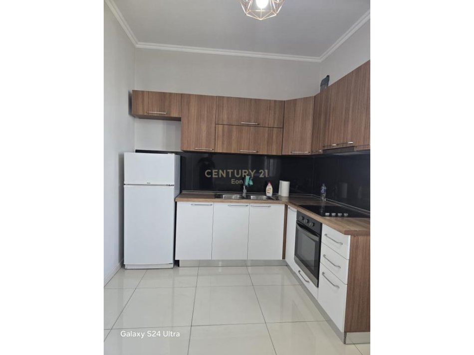 Durres Plazh, jepet me qera apartament 1+1 Kati 3, 65 m² 350 € (Plazh Durres)