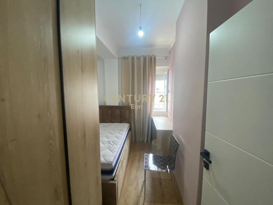 Durres, jepet me qera apartament 2+1 Kati 4, 62 m² 400 € (Aleksander Goga Durres)