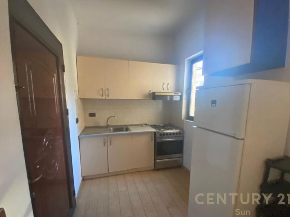 Tirane, shitet apartament 1+1 Kati 2, 66 m² 108.000 € (Selite)