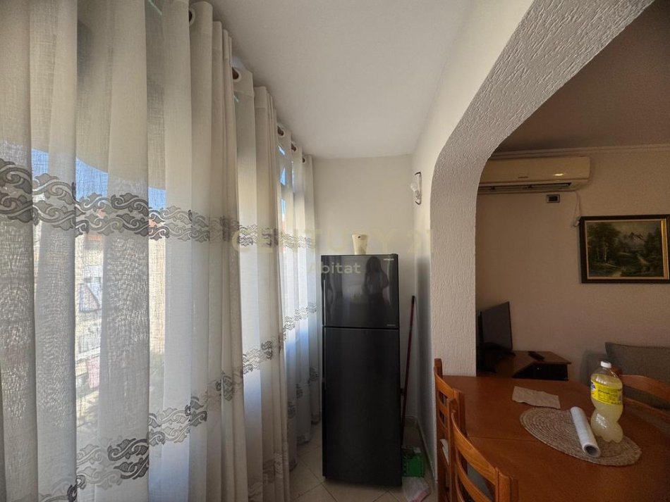 Tirane, shitet apartament 1+1 Kati 5, 52 m² 77.000 € (Rr.Imer Ndregjoni)