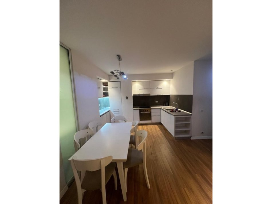 Tirane, shitet apartament 2+1 Kati 3, 90 m² 165.000 € (Kompleksi Magnet)
