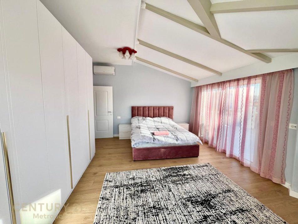 Tirane, jepet me qera Kati 9, 100 m² 1.000 € (Shkolla e Baletit)