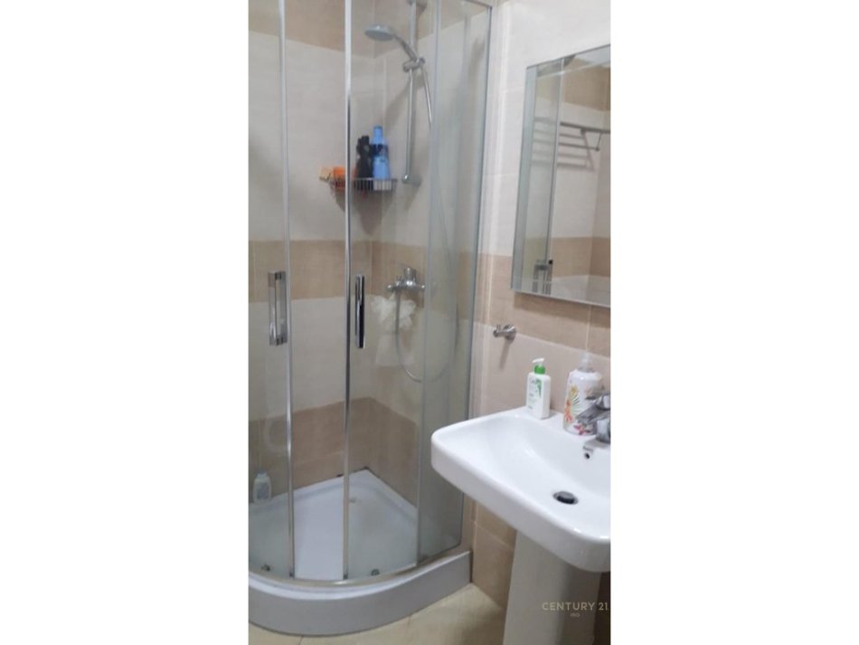 Tirane, shitet apartament 1+1 Kati 3, 63 m² 140.000 € 