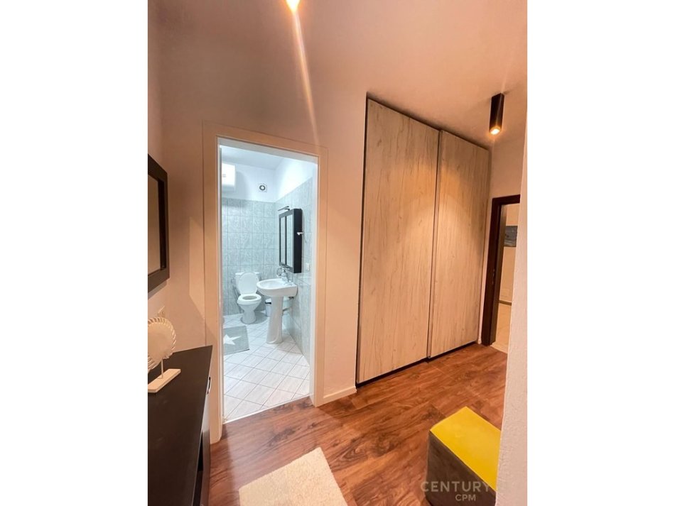 Tirane, shitet apartament 1+1 Kati 1, 50 m² 130.000 € (Rr.Shyqyri Ishmi)