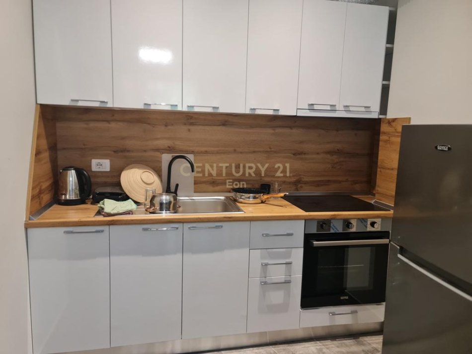 Durres, jepet me qera apartament 1+1 Kati 4, 60 m² 450 € (Vollga)