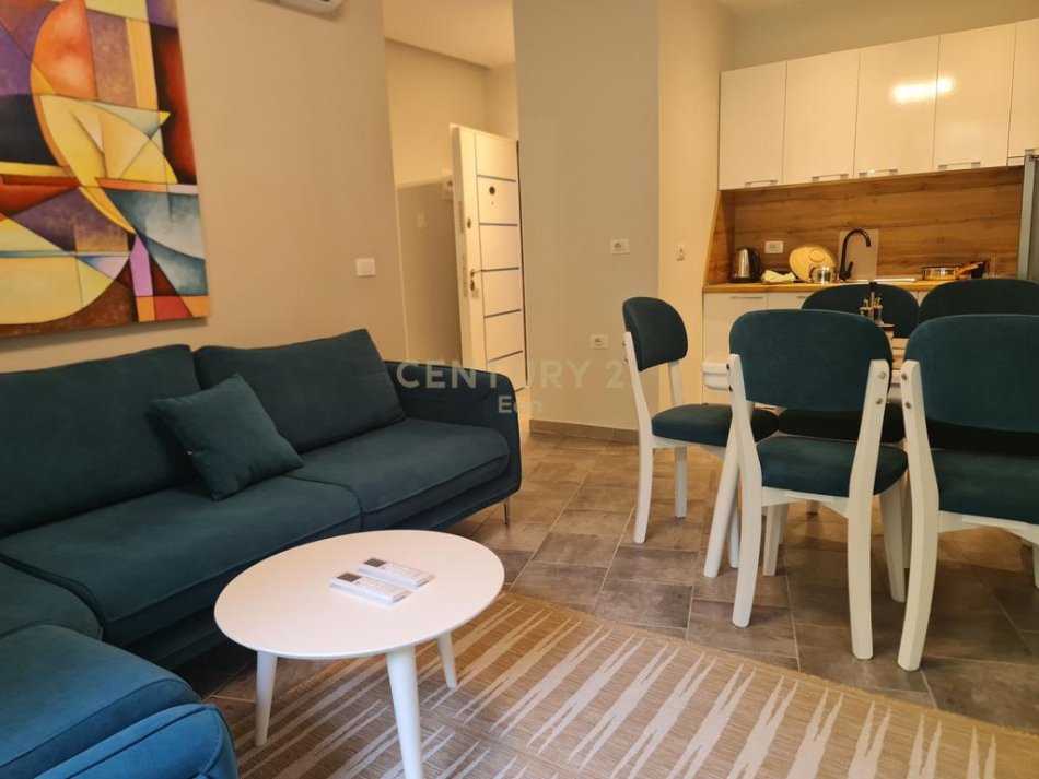 Durres, jepet me qera apartament 1+1 Kati 4, 60 m² 450 € (Vollga)