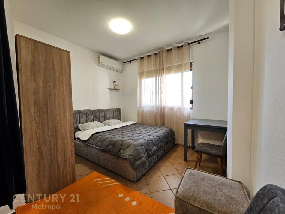 Tirane, jepet me qera apartament 1+1 Kati 4, 73 m² 450 € (Rr.Rrapo Hekali)