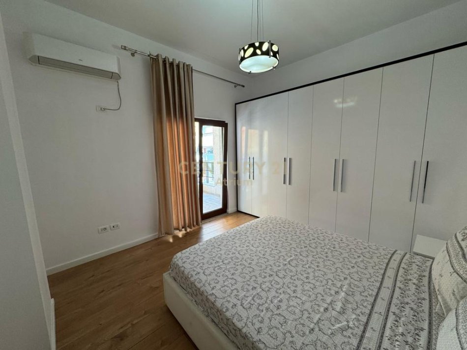 Tirane, jepet me qera 1+1 tek kompleksi Delijorgji