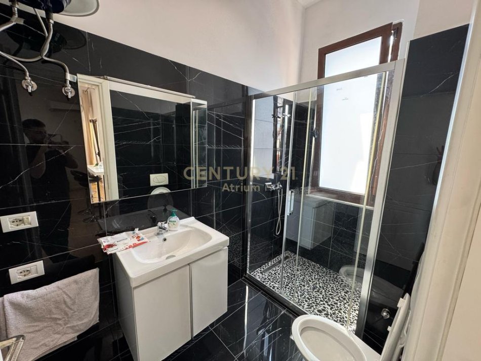 Tirane, jepet me qera 1+1 tek kompleksi Delijorgji