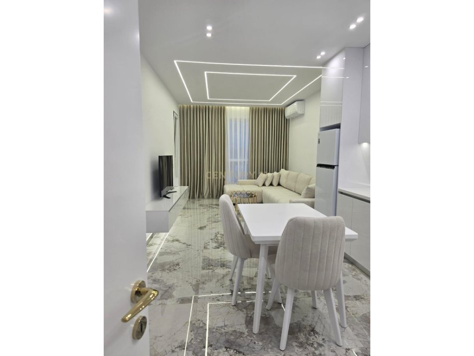 Tirane, jepet me qera apartament 1+1 , 75 m² 500 € (Lidhja e Prizrenit)