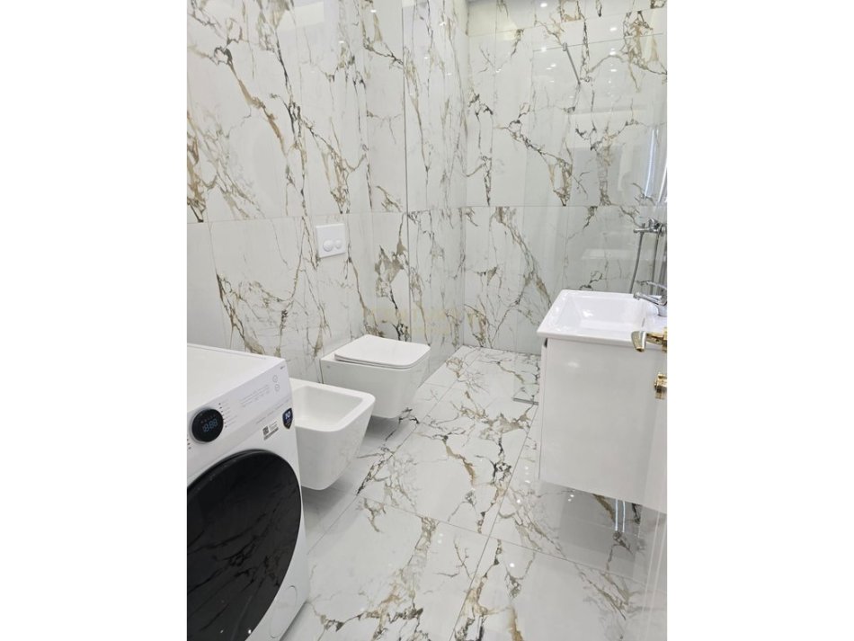 Tirane, jepet me qera apartament 1+1 , 75 m² 500 € (Lidhja e Prizrenit)