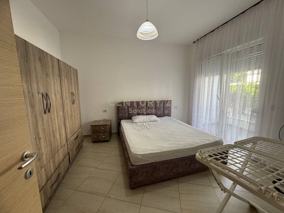 Tirane, jepet me qera apartament 2+1 Kati 2, 85 m² 600 € (Kompleksi Fz)