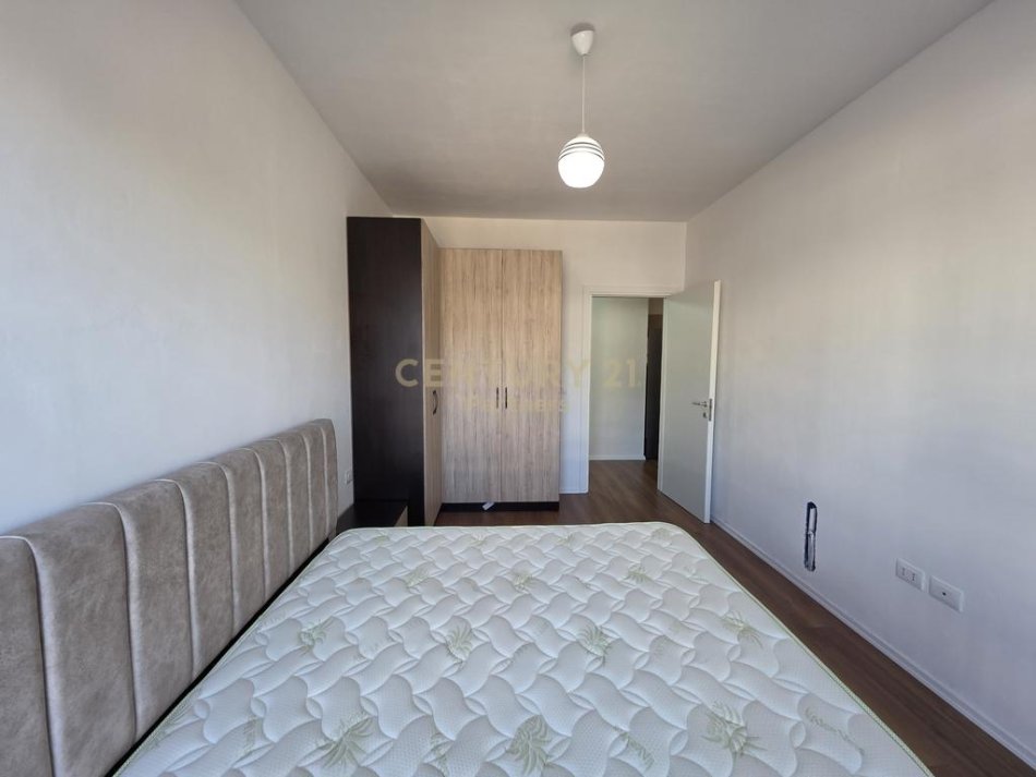 Tirane, jepet me qera apartament 1+1+Ballkon Kati 2, 60 m² 450 € 
