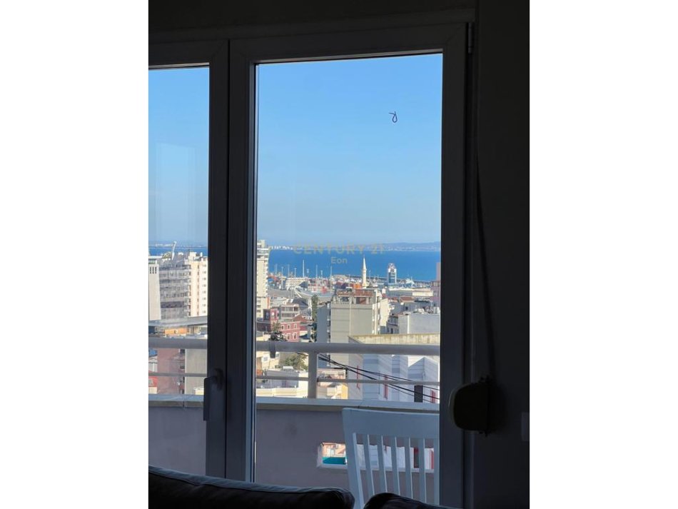 Durres, jepet me qera apartament 2+1 Kati 9, 112 m² 600 € (Gjykata Durres)