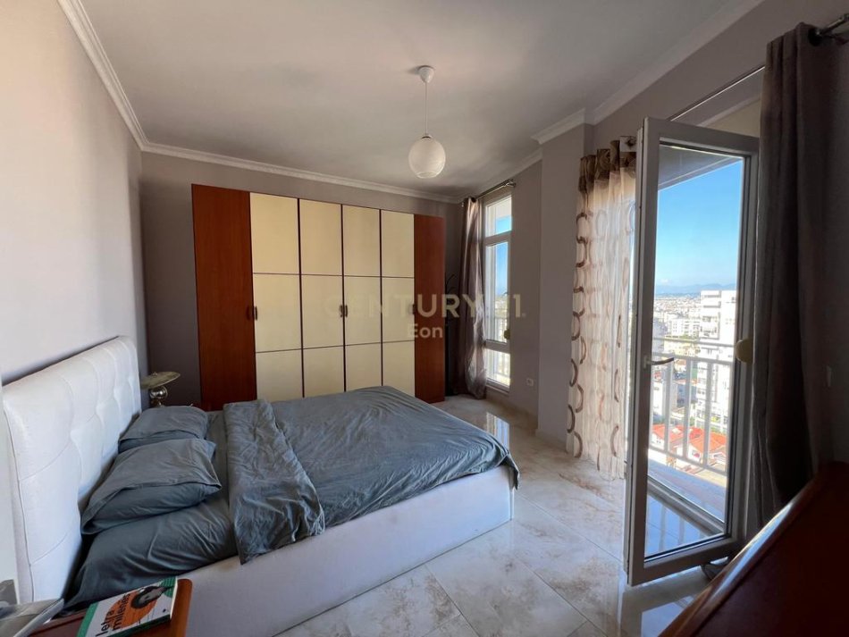 Durres, jepet me qera apartament 2+1 Kati 9, 112 m² 600 € (Gjykata Durres)