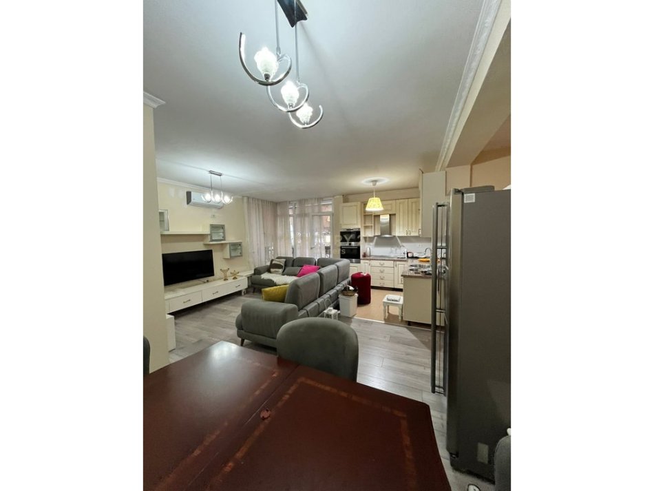 Tirane, shitet apartament 2+1 Kati 4, 104 m² 180.000 € 