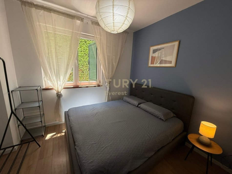 Tirane, jepet me qera apartament 1+1 Kati 2, 50 m² 550 € (Rr.Kodra e Diellit)
