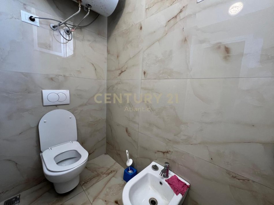 Durres, shitet apartament 1+1 Kati 1, 62 m² 80.000 € (Spitali Lagjia nr.8)